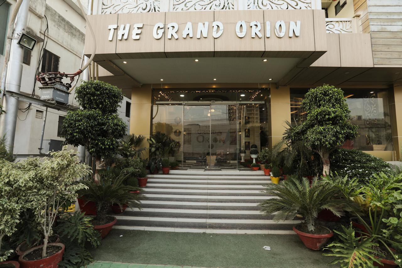 The Grand Orion Hotel Chinhat Exterior foto
